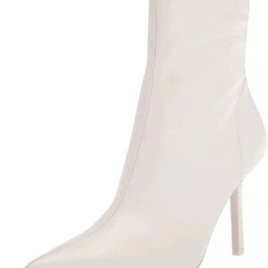 Steve Madden Iyanna White Leather Boots